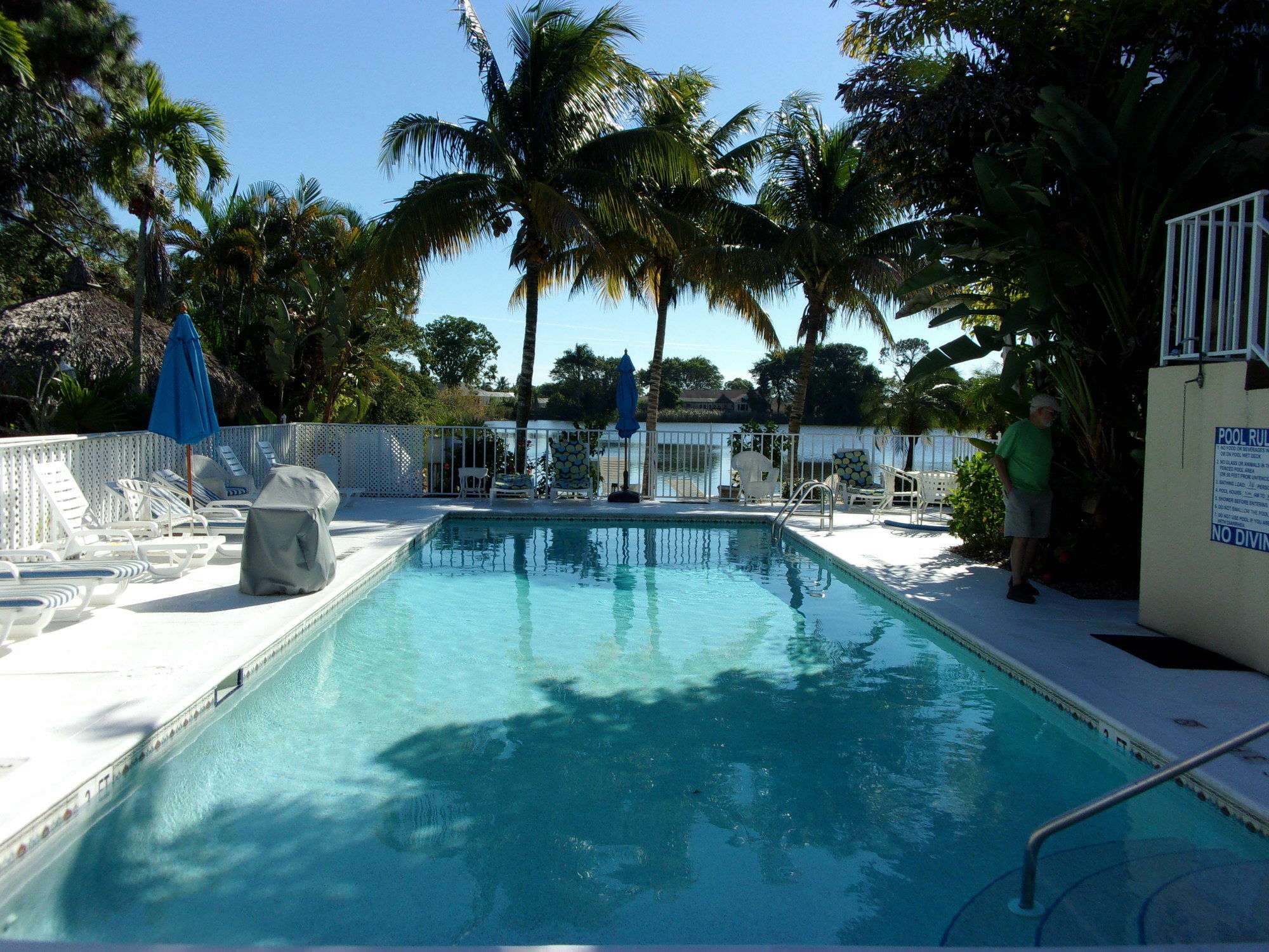 Marco Island Lakeside Inn Exterior photo